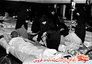 مگر به خواهرها هم اجازه میدهند تا خط مقدم بروند؟! مگر به خواهرها هم اجازه میدهند تا خط مقدم بروند؟!