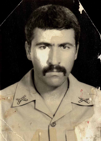 در مسلخ عشق جز نکو را نکشند در مسلخ عشق جز نکو را نکشند