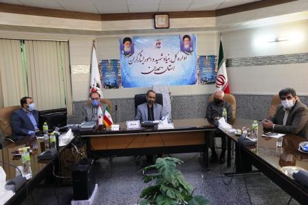 نویسندگان حوزه دفاع مقدس در همدان تجلیل شدند نویسندگان حوزه دفاع مقدس در همدان تجلیل شدند
