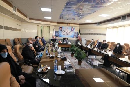 نویسندگان حوزه دفاع مقدس در همدان تجلیل شدند نویسندگان حوزه دفاع مقدس در همدان تجلیل شدند