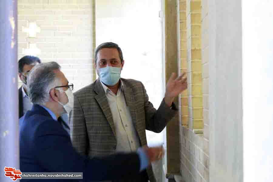 بازدید مسئولین شهرستان فیروزکوه از گلزار شهدای بهشت سجاد(ع)