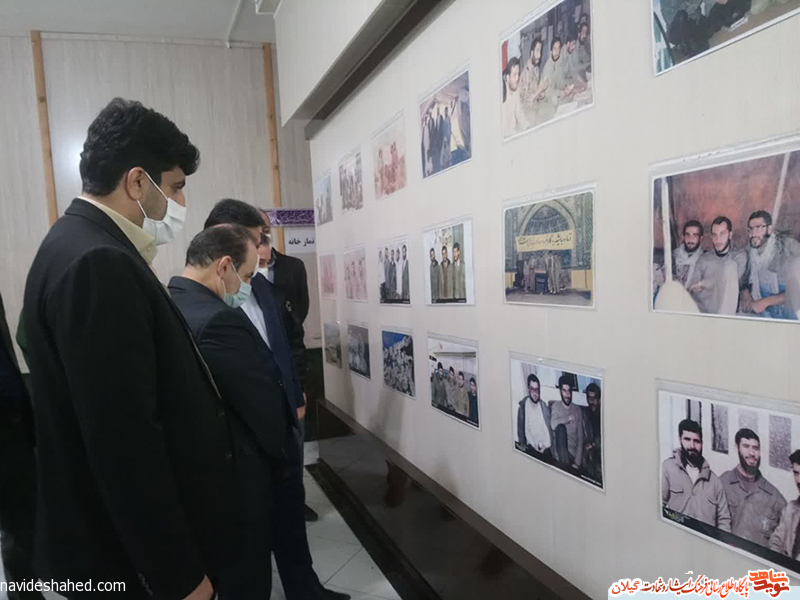 برپایی نمایشگاه عکس «ایثار» در فومن + عکس برپایی نمایشگاه عکس «ایثار» در فومن + عکس