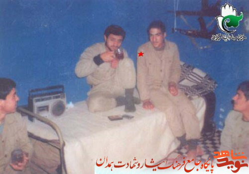 آلبوم تصاویر| شهید دانشجو جمشید بیات(1) آلبوم تصاویر| شهید دانشجو جمشید بیات(1)