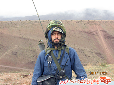 خدا را شاکرم که لباس سپاه را بر تن کردم خدا را شاکرم که لباس سپاه را بر تن کردم