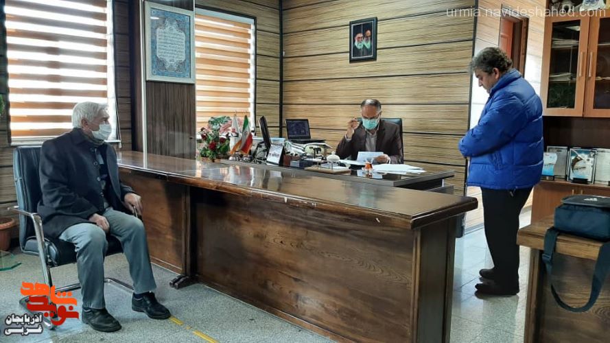 خدمت به خانواده شهدا و ایثارگران وظیفه مسئولان است خدمت به خانواده شهدا و ایثارگران وظیفه مسئولان است