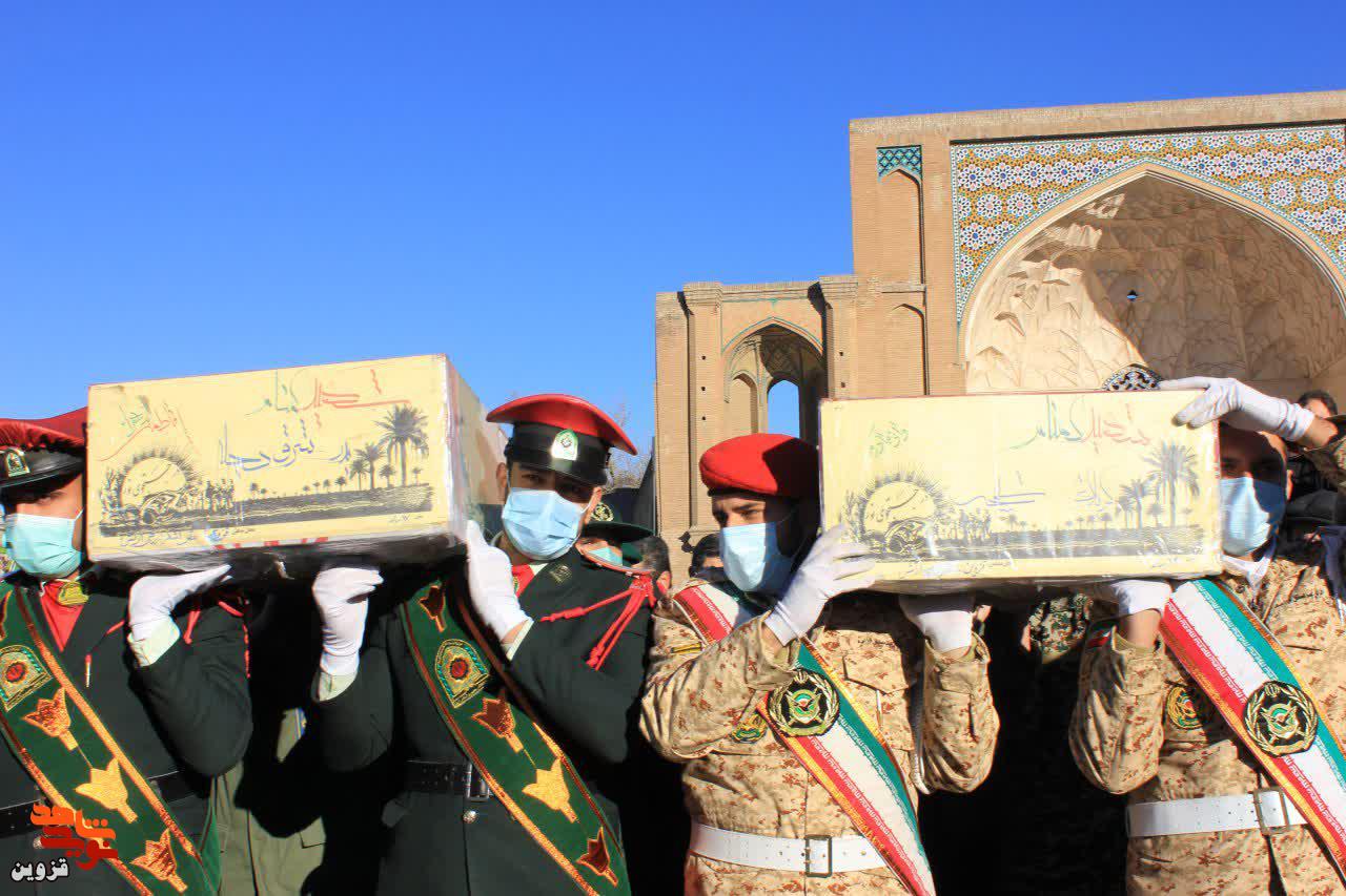 پیکر مطهر ۵ شهید دفاع مقدس در قزوین تشییع شد