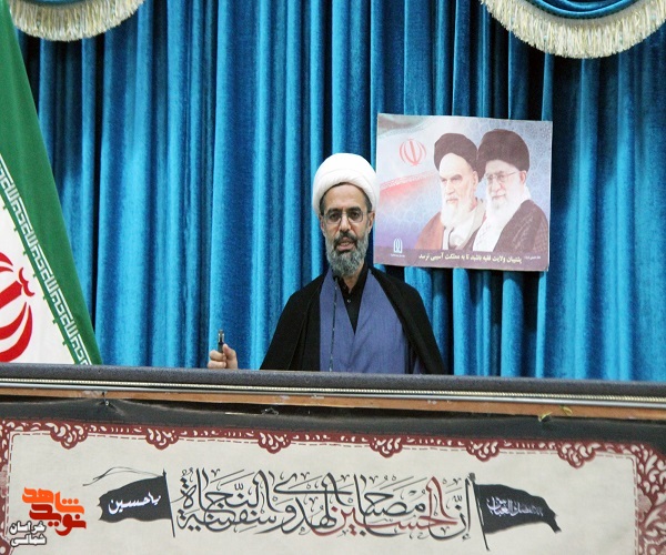 ایثار مادران و همسران شهدا از ایثار شهدا کمتر نیست