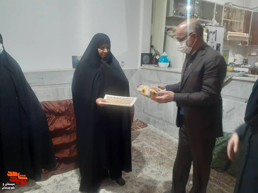 دیدار و تجلیل از مادران و همسران شهدا دیدار و تجلیل از مادران و همسران شهدا