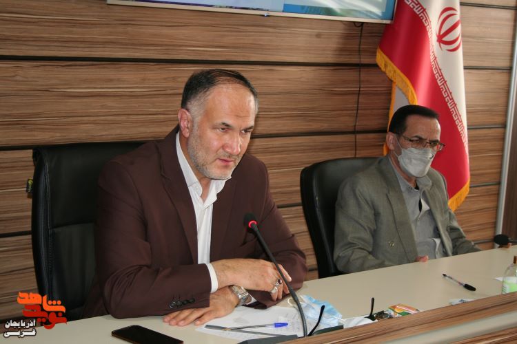 نقش نویسندگان در ترویج فرهنگ ایثار و شهادت بسیار مهم است نقش نویسندگان در ترویج فرهنگ ایثار و شهادت بسیار مهم است