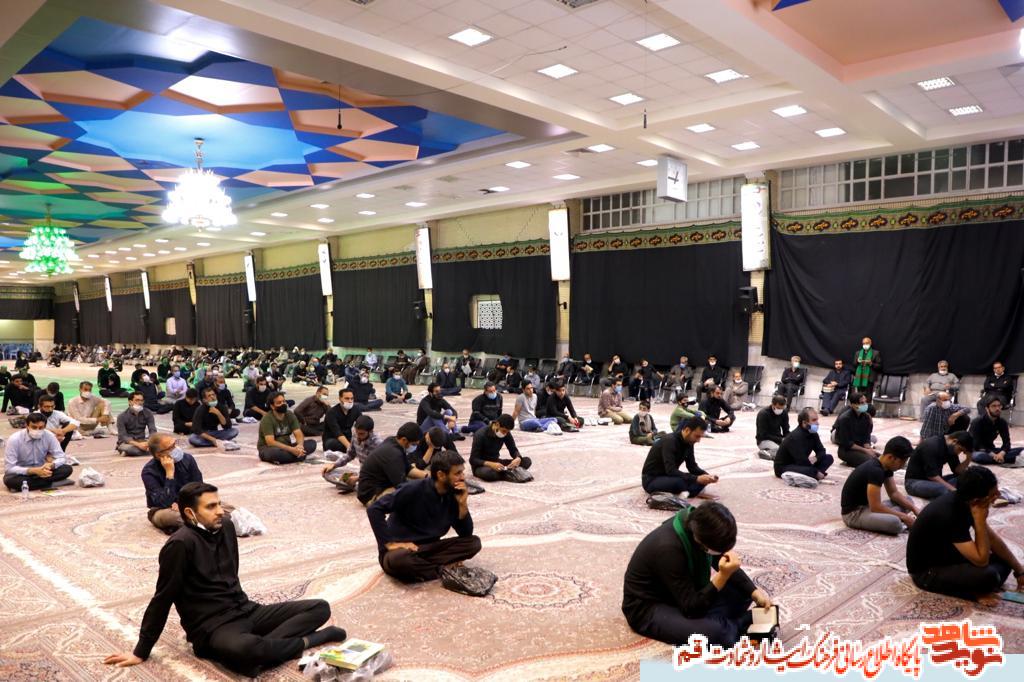 نیایش شب های قدر در گلزار شهدا قم برگزار شد.