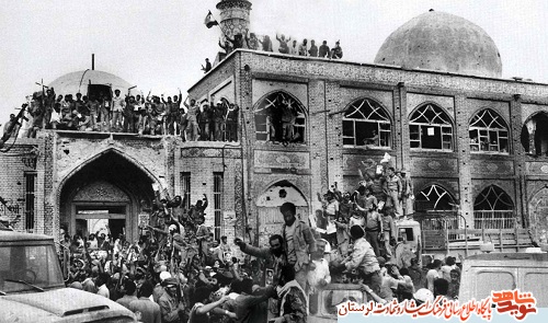 اولین فاتحان خرمشهر رزمندگان لرستانی بودند اولین فاتحان خرمشهر رزمندگان لرستانی بودند