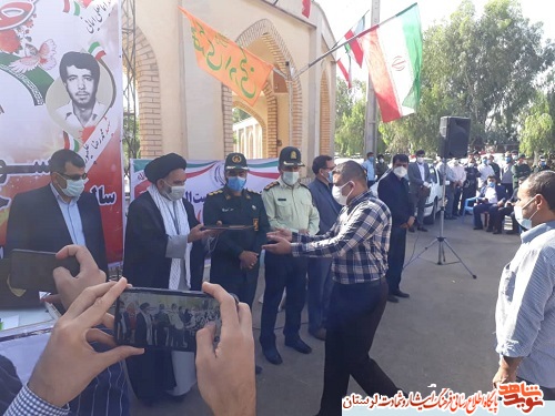 خداباوری ملت ایران و رزمندگان رمز پیروزی فتح خرمشهر بود