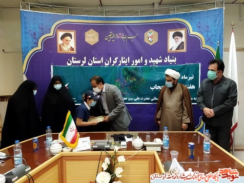 مادران و همسران شهدا نمونه واقعی عصمت و طهارت هستند