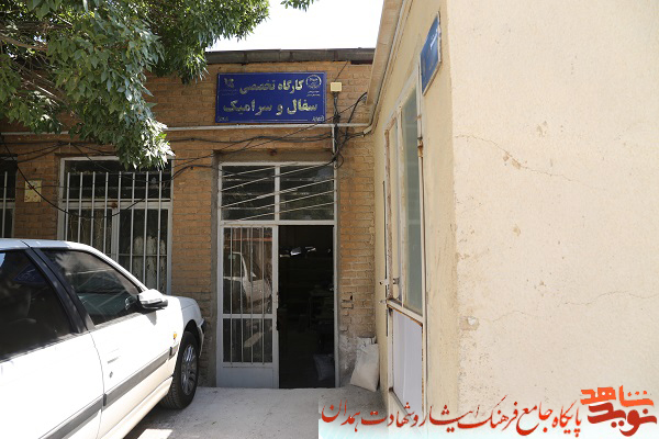 گزارش تصویری| ساخت دیوارنگاره سرامیکی شهدا گزارش تصویری| ساخت دیوارنگاره سرامیکی شهدا