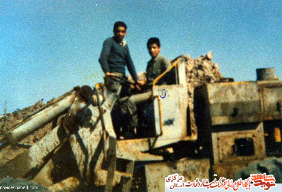 زندگینامه سنگرساز بی سنگر شهید «بهروز ندری» زندگینامه سنگرساز بی سنگر شهید «بهروز ندری»