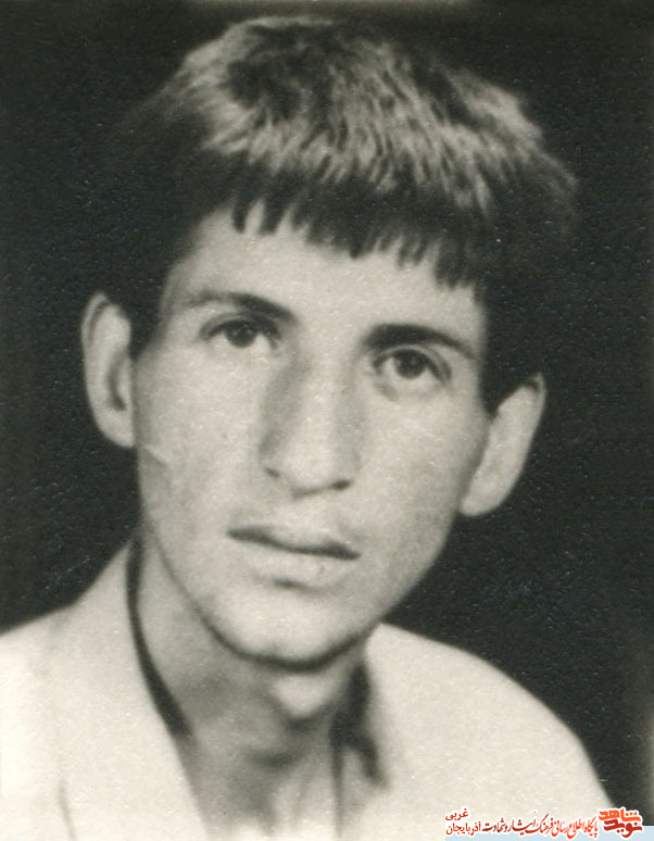 کوچه هم می دانست که این رفتن، برگشتی ندارد کوچه هم می دانست که این رفتن، برگشتی ندارد