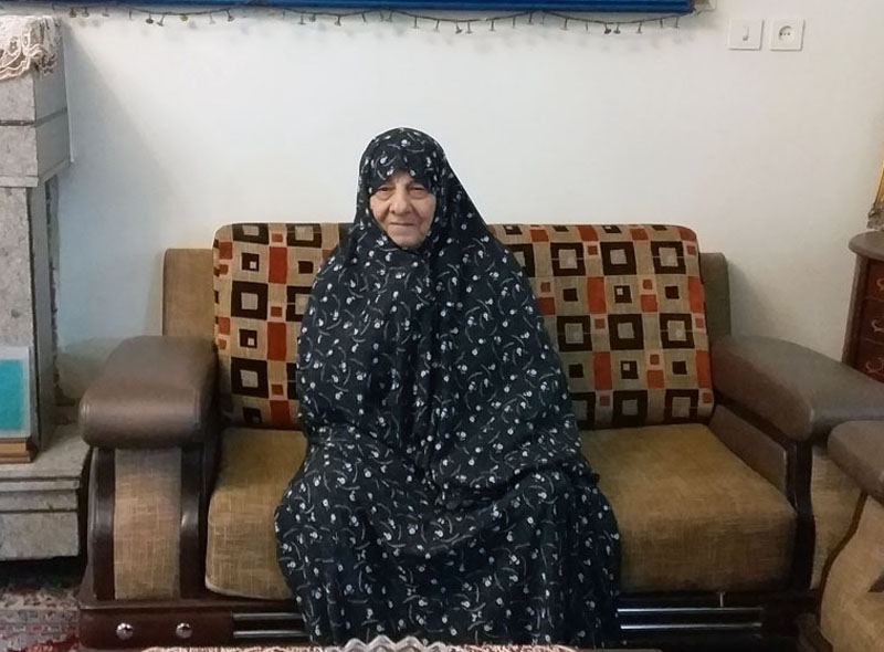 مادر شهیدان «خلخالی» میهمان فرزندان شد