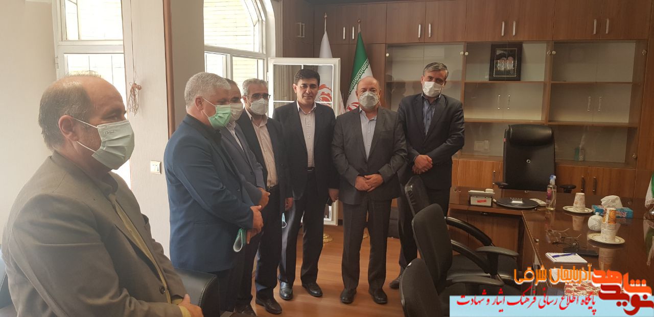 خانواده معظم شاهد و ایثارگر ولی نعمت مردم اند خانواده معظم شاهد و ایثارگر ولی نعمت مردم اند