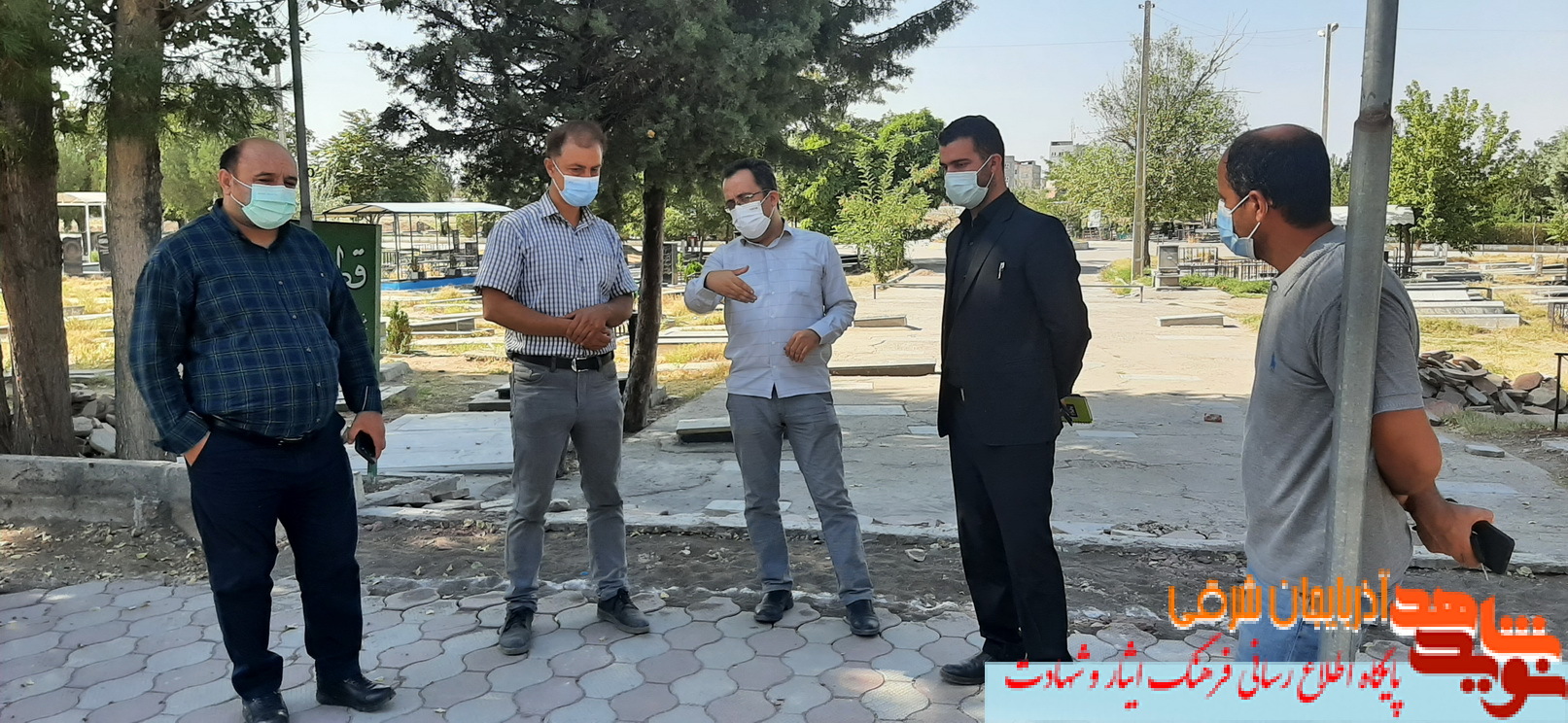 گلزار شهدا یک مکانی زیارتی است گلزار شهدا یک مکانی زیارتی است