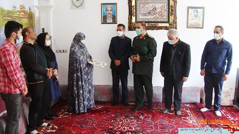 مدیون مجاهدتها و صبوری همسران مکرم شهدا هستیم مدیون مجاهدتها و صبوری همسران مکرم شهدا هستیم