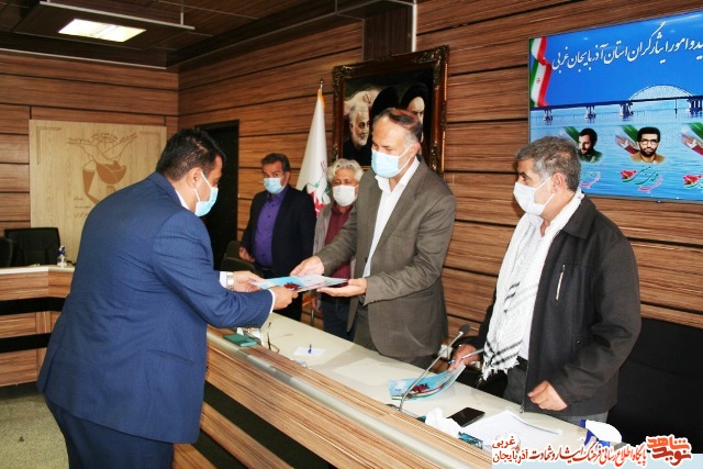 خدمت به خانواده معظم شهدا باید برای همه ما ملموس و بیمنت باشد خدمت به خانواده معظم شهدا باید برای همه ما ملموس و بیمنت باشد