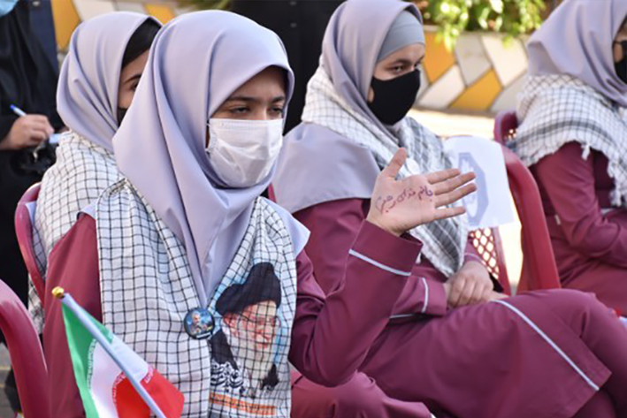طنین زنگ «مهر و مقاومت» در مدارس کردستان به صدا در آمد