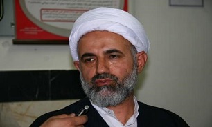 وحدت مذاهب در دفاع مقدس باید الگوی امروز مردم ایران باشد وحدت مذاهب در دفاع مقدس باید الگوی امروز مردم ایران باشد