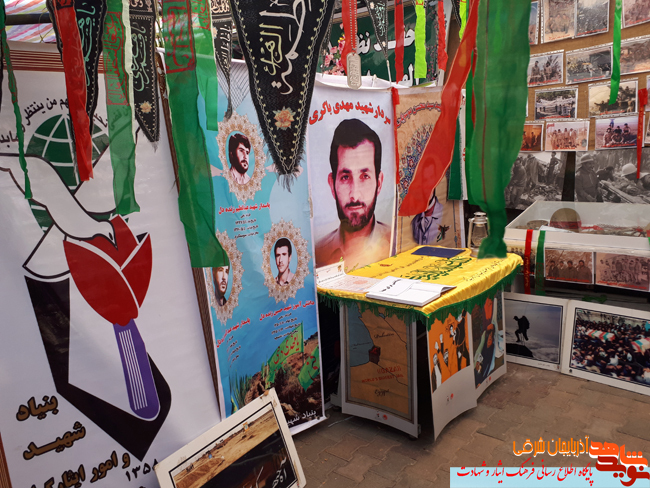 گزارش تصویری | نمایشگاه عکس دفاع مقدس در شهرستان عجبشیر برپا شد