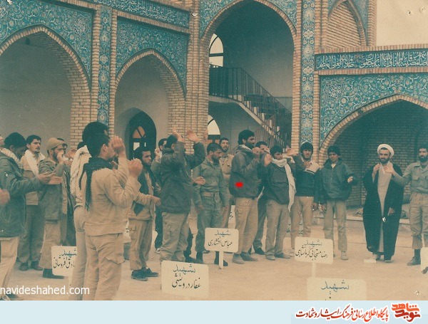 تصاویر سنگرساز، بی سنگر منتشر شد تصاویر سنگرساز، بی سنگر منتشر شد