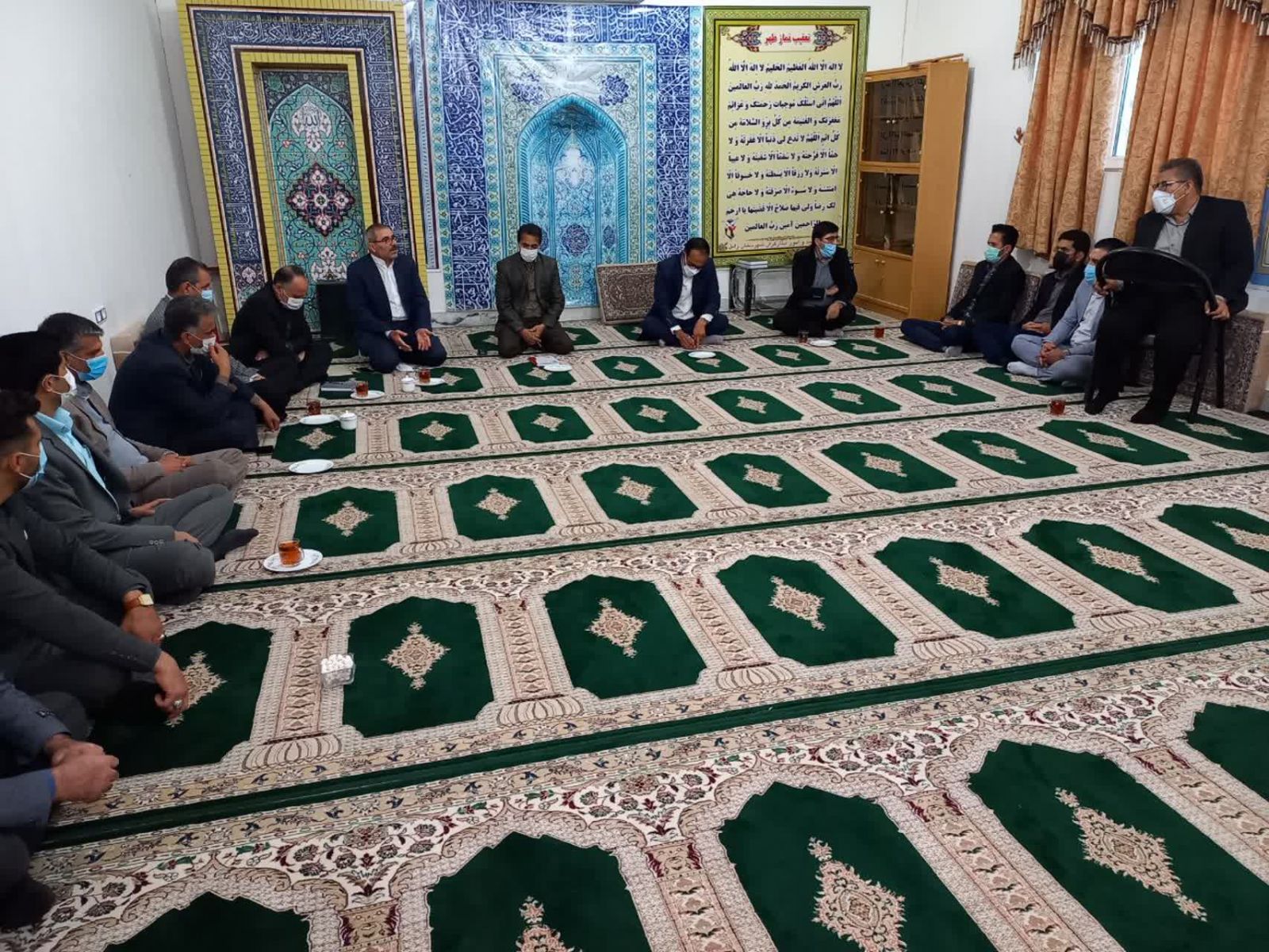 خدمت به ایثارگران سعادت دنیا و آخرت را در بر دارد