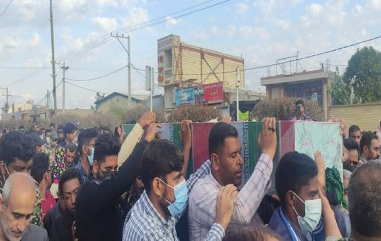 رودان معطر به عطر یک شهید گمنام شد رودان معطر به عطر یک شهید گمنام شد