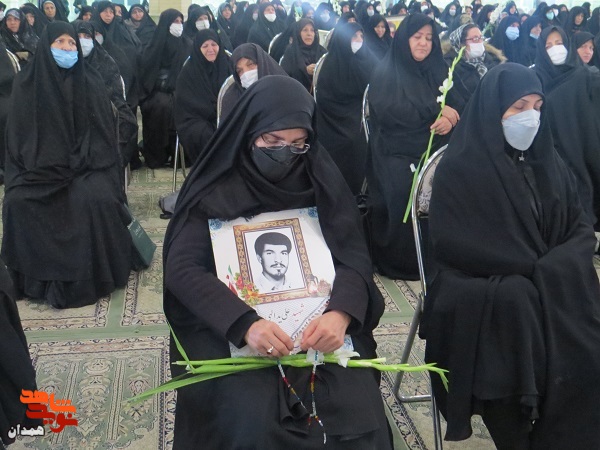 گزارش تصویری| تجلیل از مادران شهدا (۱) گزارش تصویری| تجلیل از مادران شهدا (۱)