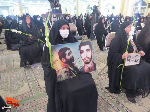 گزارش تصویری| تجلیل از مادران شهدا (۱) گزارش تصویری| تجلیل از مادران شهدا (۱)