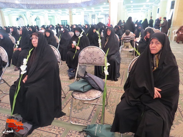 گزارش تصویری| تجلیل از مادران شهدا (۱) گزارش تصویری| تجلیل از مادران شهدا (۱)