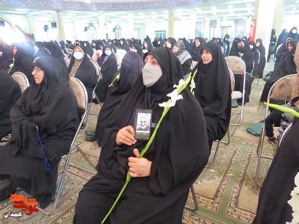 گزارش تصویری| تجلیل از مادران شهدا (۱) گزارش تصویری| تجلیل از مادران شهدا (۱)