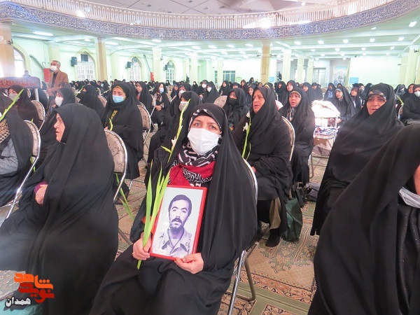 گزارش تصویری| تجلیل از مادران شهدا (۱) گزارش تصویری| تجلیل از مادران شهدا (۱)