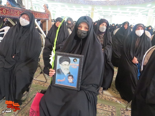 گزارش تصویری| تجلیل از مادران شهدا (۱) گزارش تصویری| تجلیل از مادران شهدا (۱)