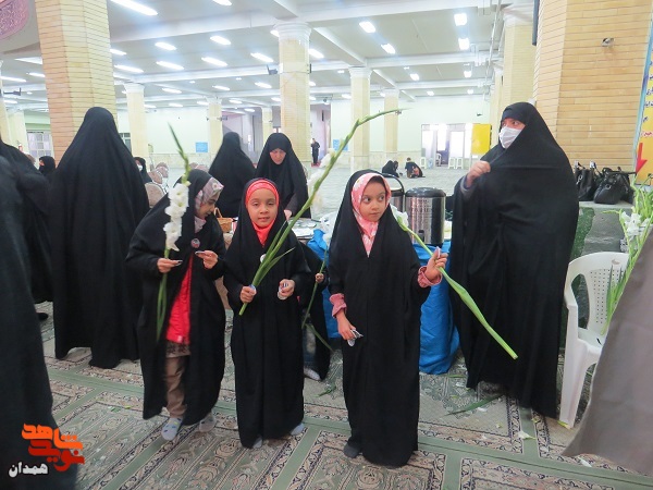 گزارش تصویری| تجلیل از مادران شهدا (۲) گزارش تصویری| تجلیل از مادران شهدا (۲)