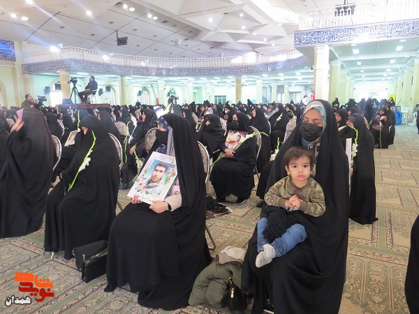 گزارش تصویری| تجلیل از مادران شهدا (۲) گزارش تصویری| تجلیل از مادران شهدا (۲)