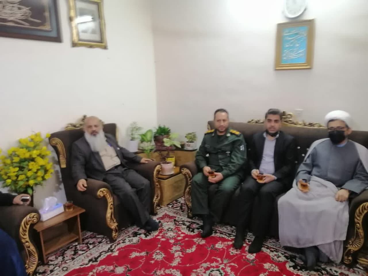 دیدار با مادران و همسران شهدا دیدار با مادران و همسران شهدا