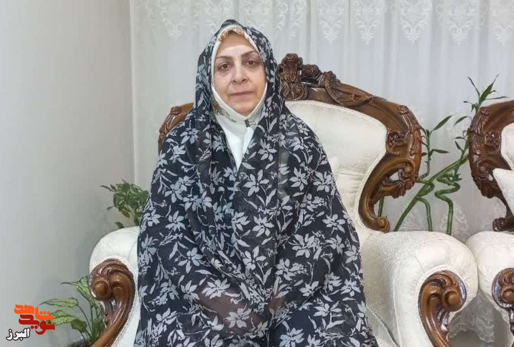 همسر شهید جامعه کارگری: همسرم در دو میدان صنعت و دفاع جهاد می‌کرد
