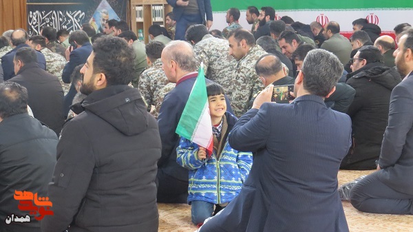 گزارش تصویری| میهمانی لالهها به مناسبت دهه فجر گزارش تصویری| میهمانی لالهها به مناسبت دهه فجر