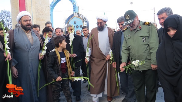 گزارش تصویری| میهمانی لالهها به مناسبت دهه فجر گزارش تصویری| میهمانی لالهها به مناسبت دهه فجر