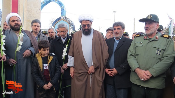 گزارش تصویری| میهمانی لالهها به مناسبت دهه فجر گزارش تصویری| میهمانی لالهها به مناسبت دهه فجر