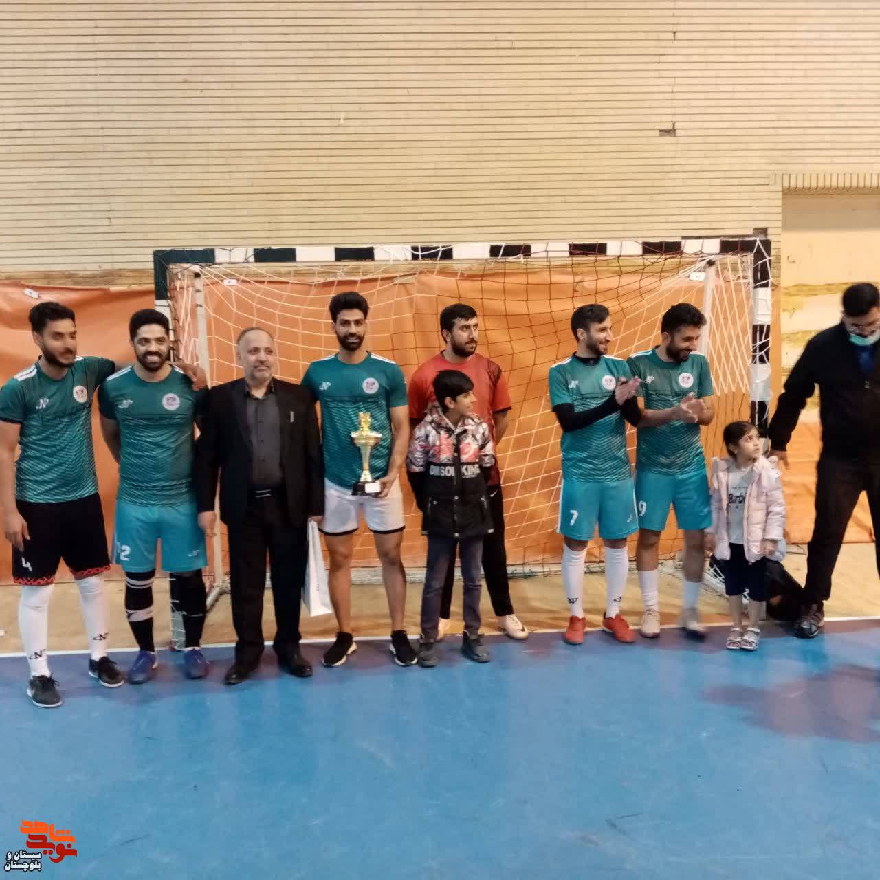 برگزاری اختتامیه مسابقات فوتسال در زاهدان برگزاری اختتامیه مسابقات فوتسال در زاهدان