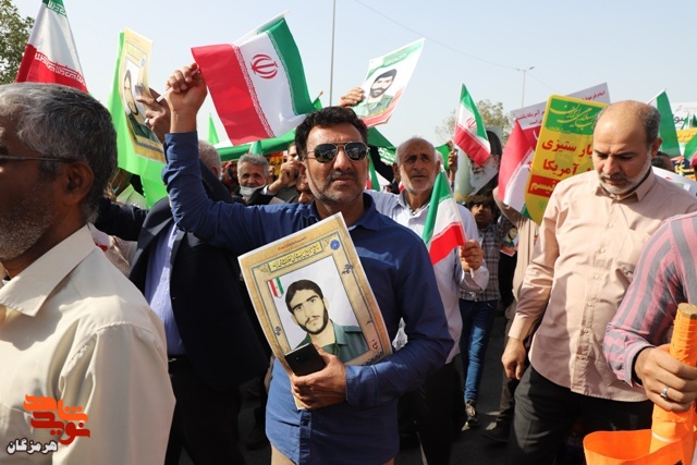 حضور پرشور ایثارگران و کارکنان بنیاد شهید و امور ایثارگران استان هرمزگان در راهپیمایی 22 بهمن حضور پرشور ایثارگران و کارکنان بنیاد شهید و امور ایثارگران استان هرمزگان در راهپیمایی 22 بهمن