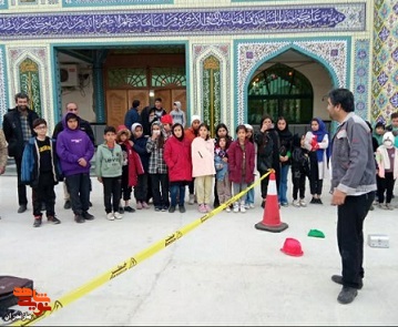 اجرای نمایش خیابانی «جامانده» در روستای سوته برگزار شد اجرای نمایش خیابانی «جامانده» در روستای سوته برگزار شد