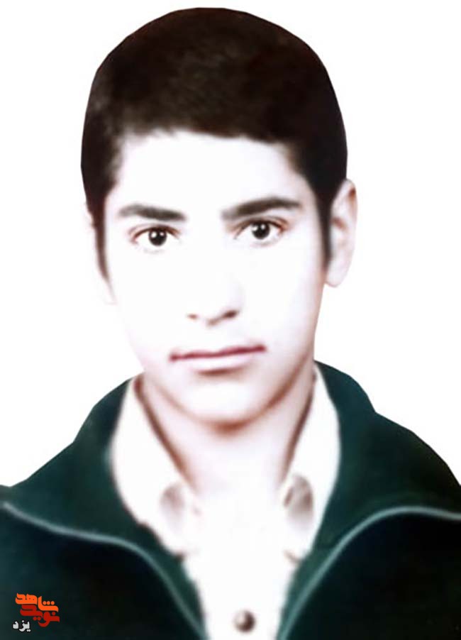 قلمتان اسلحه و میز شما سنگرتان باشد و با درس خواندن به ما در جبهه روحیه بدهید قلمتان اسلحه و میز شما سنگرتان باشد و با درس خواندن به ما در جبهه روحیه بدهید