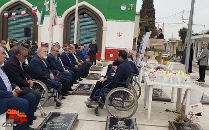 گزارش تصویری/ عطرافشانی گلزار شهدا به مناسبت ۲۲ اسفند