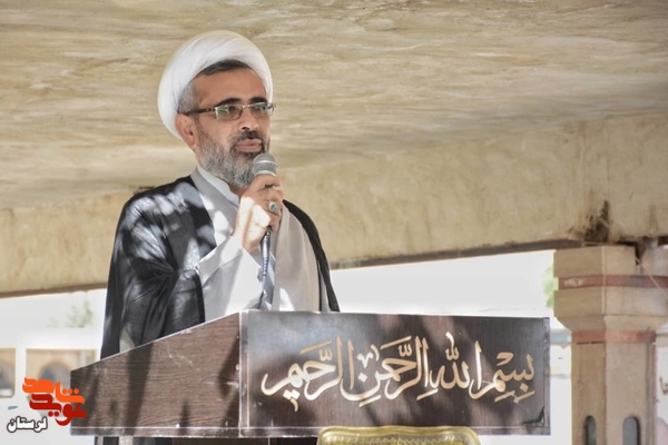 خانواده شهدا الگوی جامعه هستند خانواده شهدا الگوی جامعه هستند